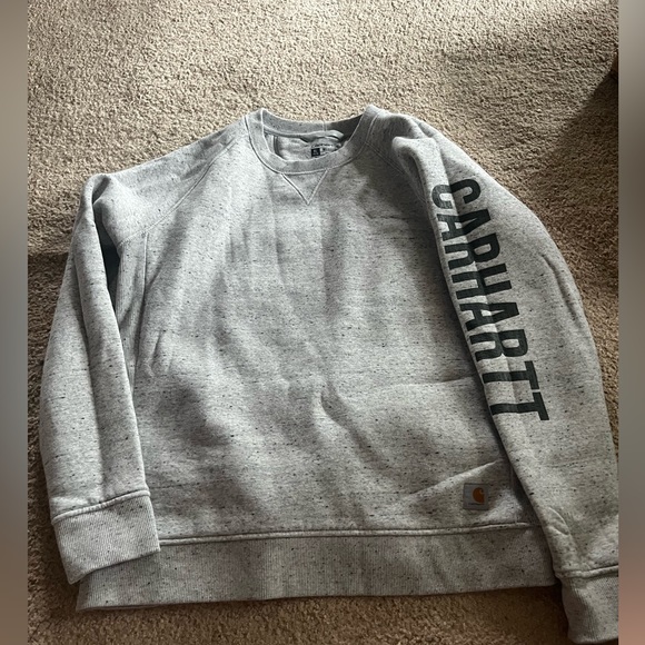Carhartt Tops - Carhartt crewneck